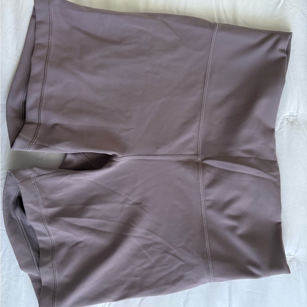 Lululemon Wunder Train 6” Short Violet Verbena Purple size 12 - Picture 2 of 5